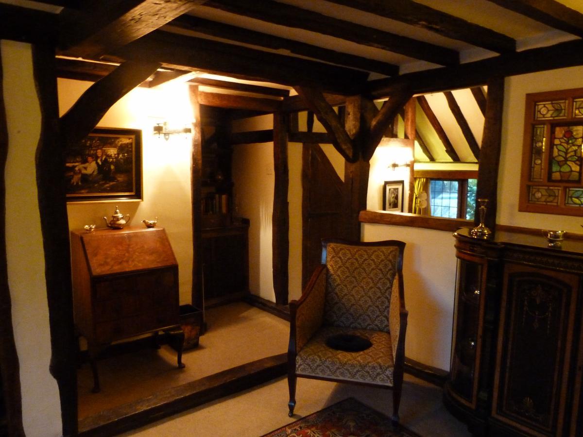 Tudor Cottage Ashford  Exterior photo